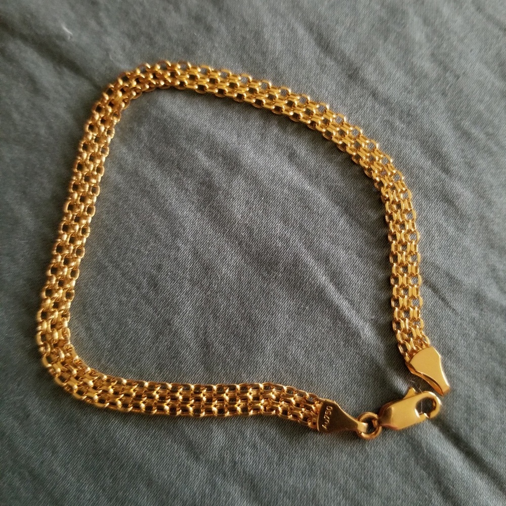 ❤💓((SOLD))😍❤💓18k bracelet 7/2 inches long